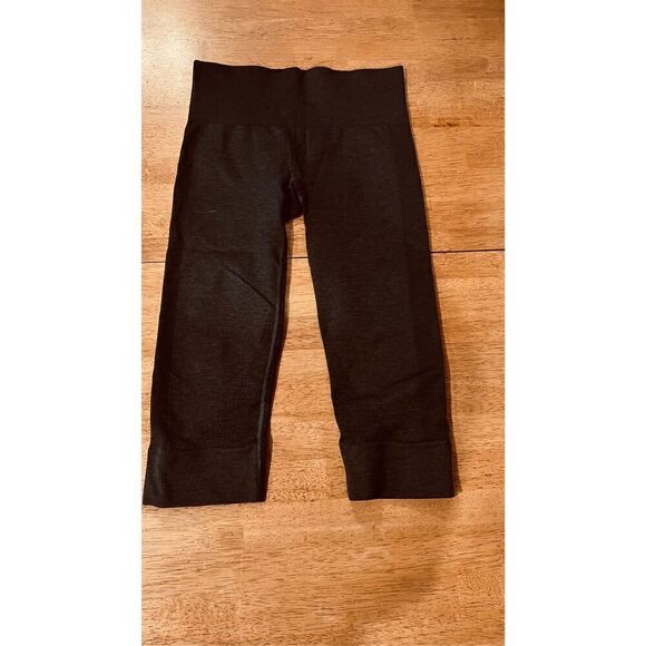 Lululemon All In Pant Seamless Cropped Leggings olive Green SZ XS - Picture 8 of 8